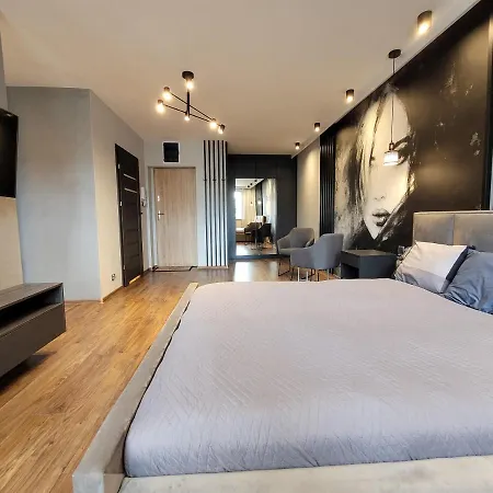 Stare Z Widokiem Na Motlawe *