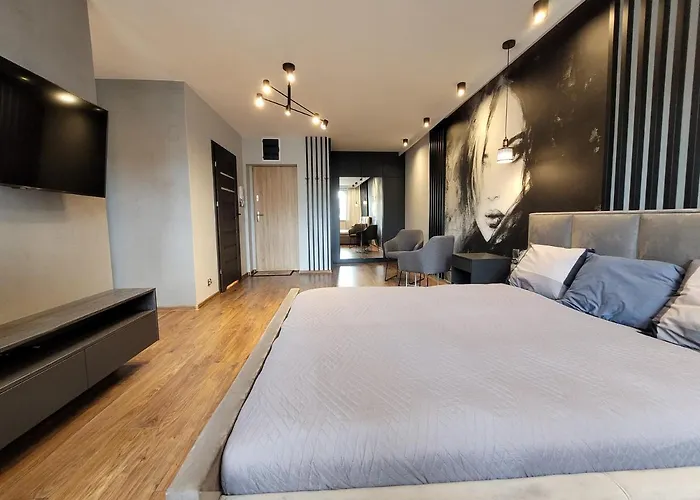 Stare Z Widokiem Na Motlawe *